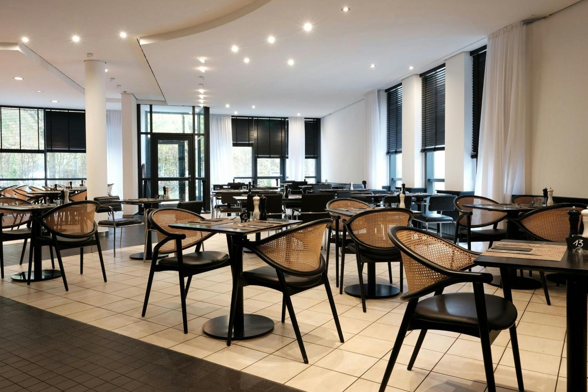 Four Ratingen Dusseldorf Airport Hotel Exterior photo