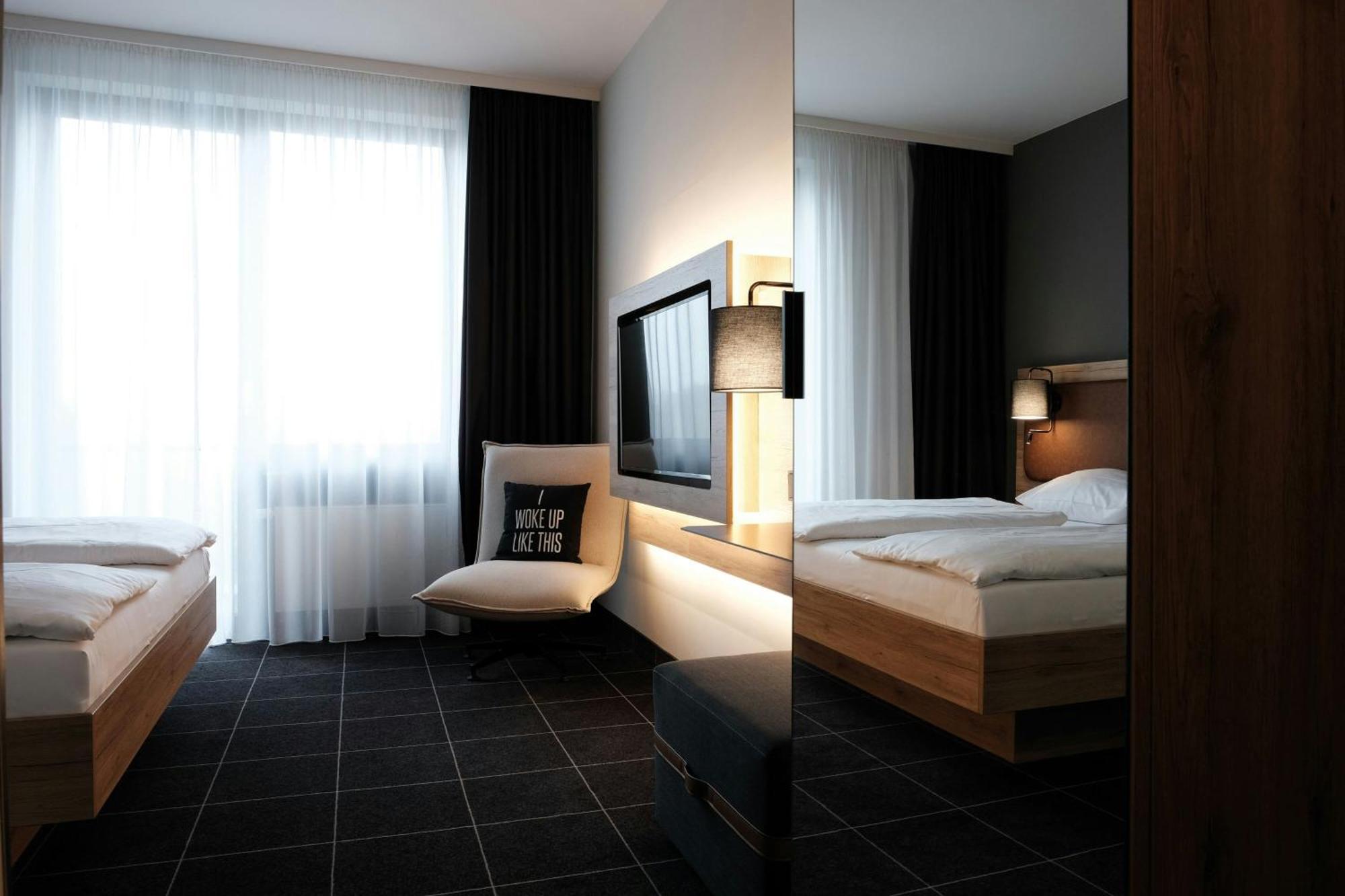 Four Ratingen Dusseldorf Airport Hotel Exterior photo
