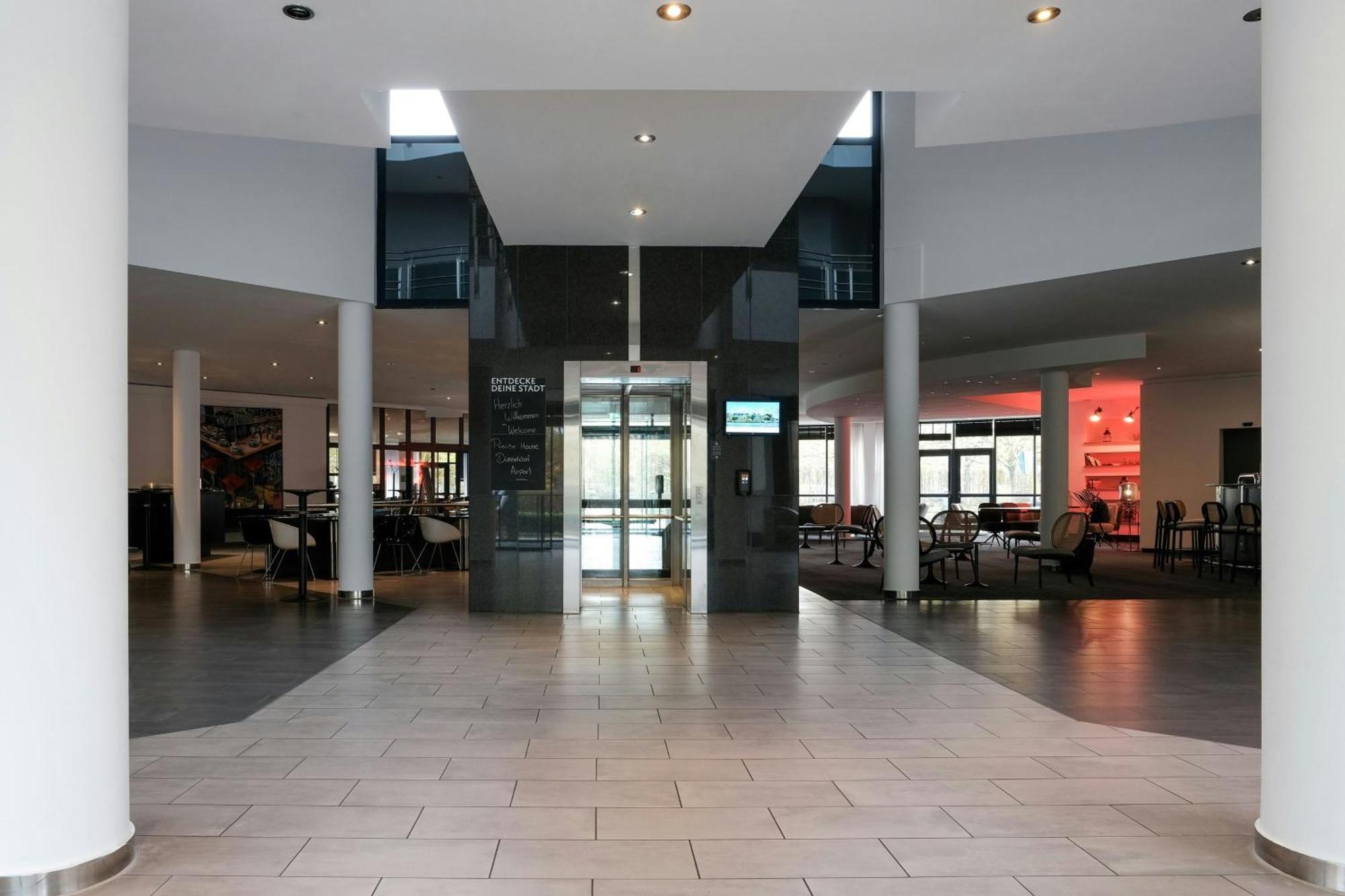 Four Ratingen Dusseldorf Airport Hotel Exterior photo