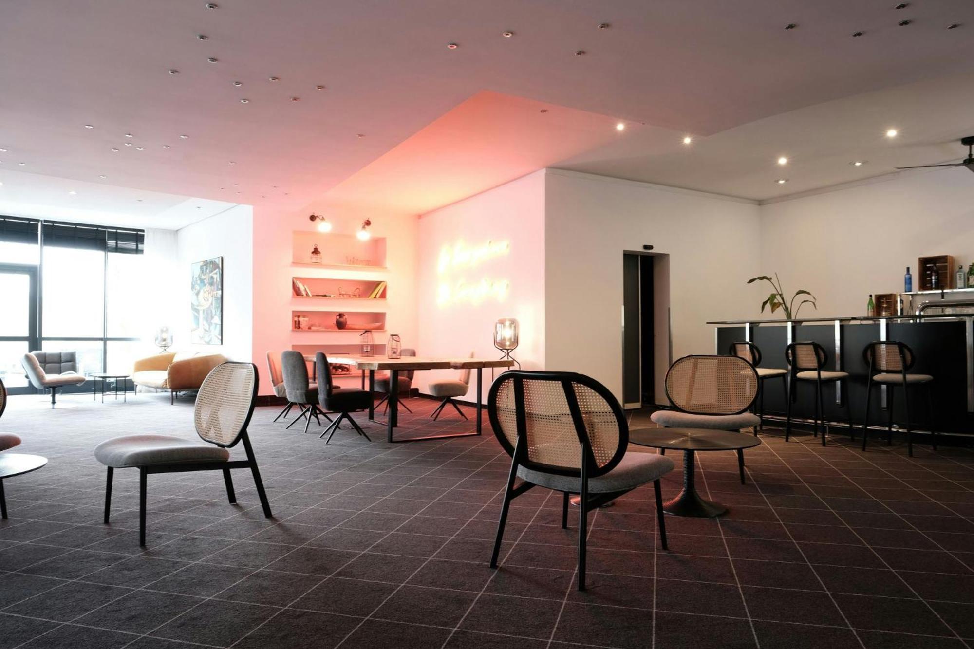 Four Ratingen Dusseldorf Airport Hotel Exterior photo